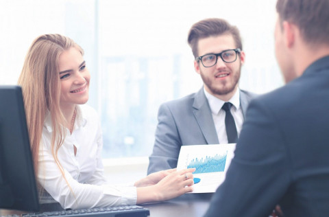 SLIMME STUDENTEN ZOEKEN KEMPENSE BEDRIJVEN